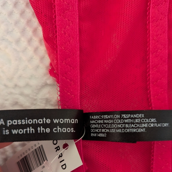 NWT Torrid Unlined Lace Crop Bralette - Picture 4 of 6